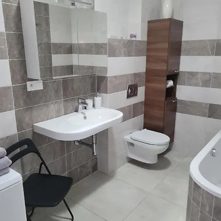 Apartman Dantia - Dubnica Nad Vahom, Priamo V Centre Dubnica nad Váhom