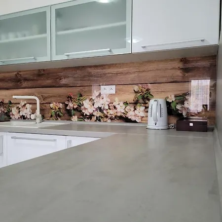 Lejlighed Apartman Dantia - Dubnica Nad Vahom, Priamo V Centre Dubnica nad Váhom