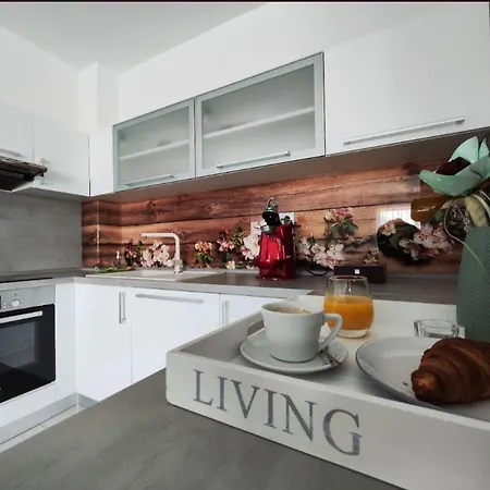 Appartamento Apartman Dantia - Dubnica Nad Vahom, Priamo V Centre Dubnica nad Váhom